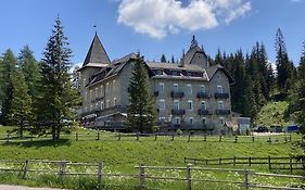 Hotel Castel Latemar